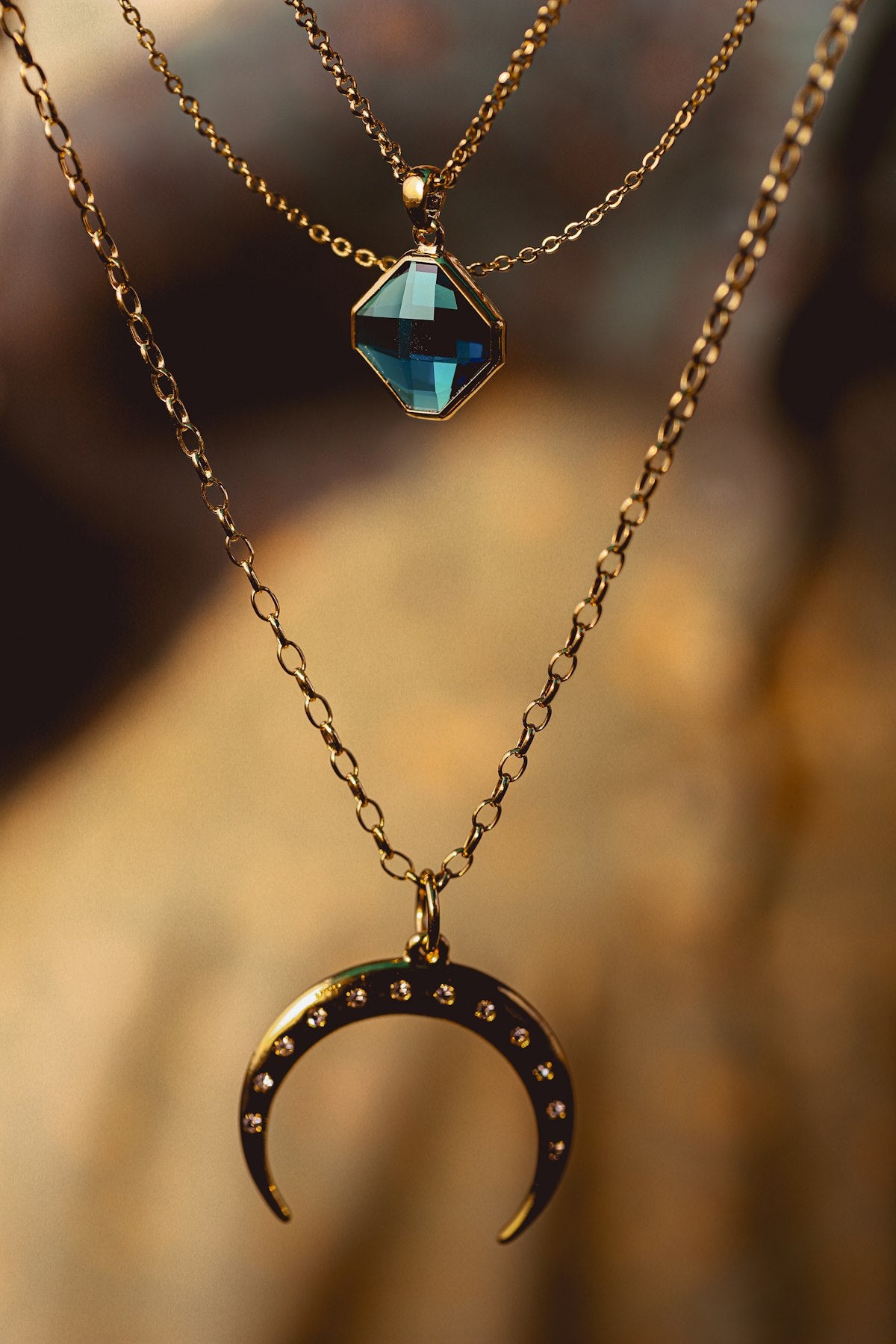 Aura Disc Pendant Chain