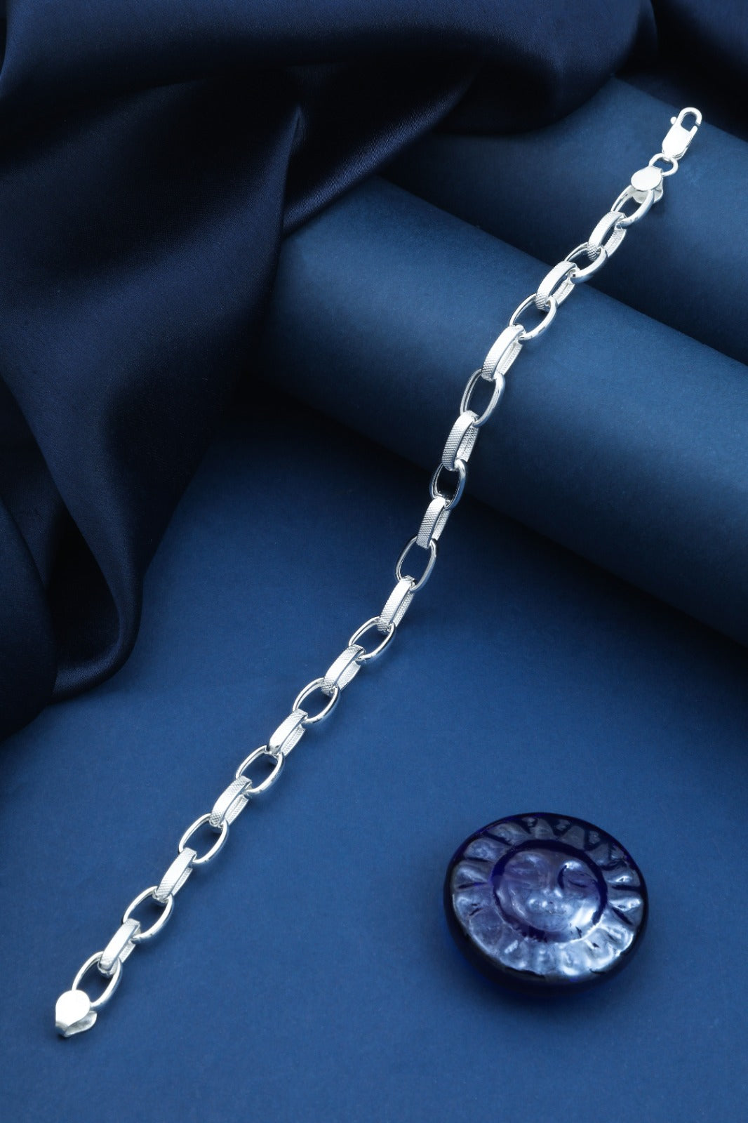 Linear Accent Oval Bracelet