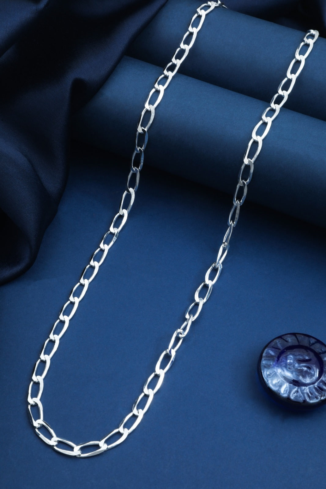 Slim Elongated Cable Chain