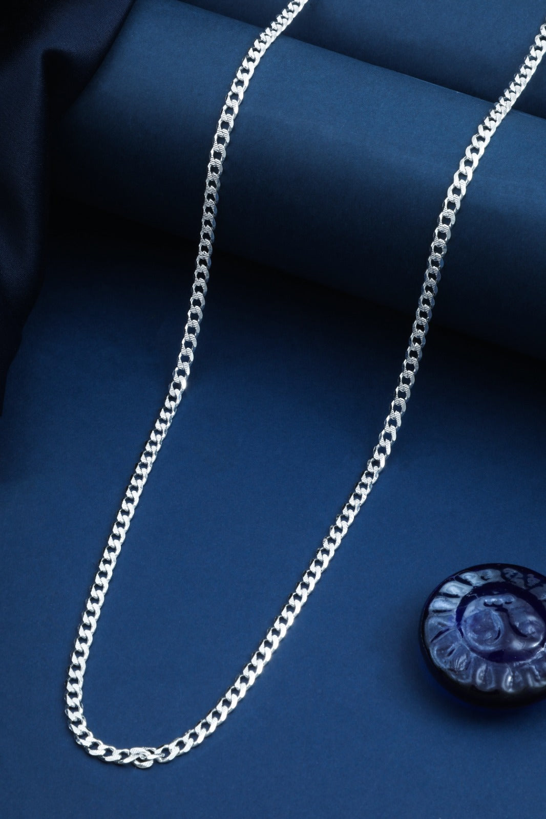 Faceted Curb Trace Chain